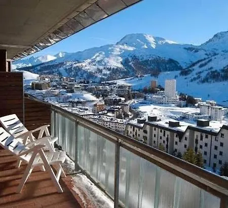 Sestriere, Trilocale Panoramico Fronte Piste Roma
